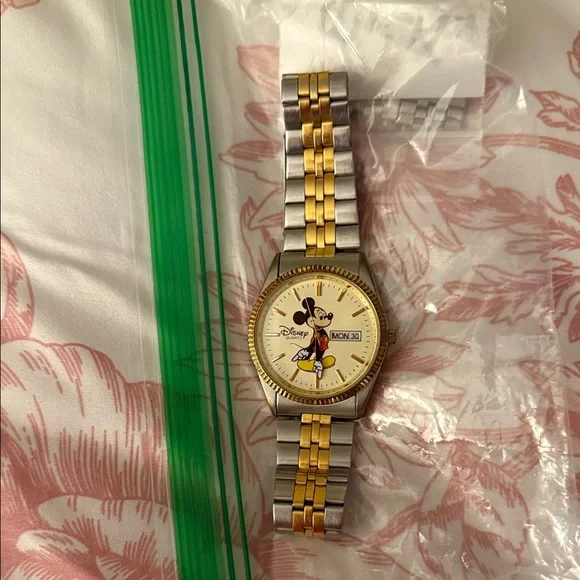 Vintage Watch and Accessory’s Collections - Picture 6 of 10